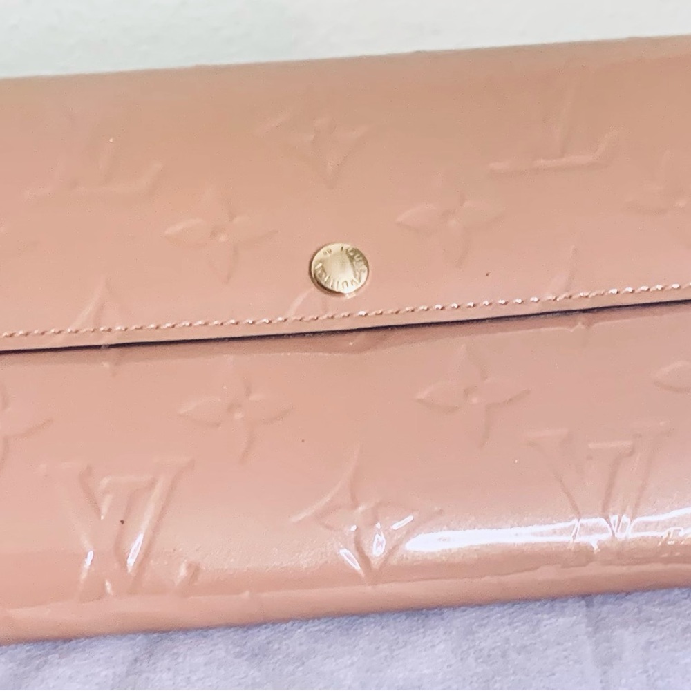 Louis Vuitton Blush Embossed Wristlet